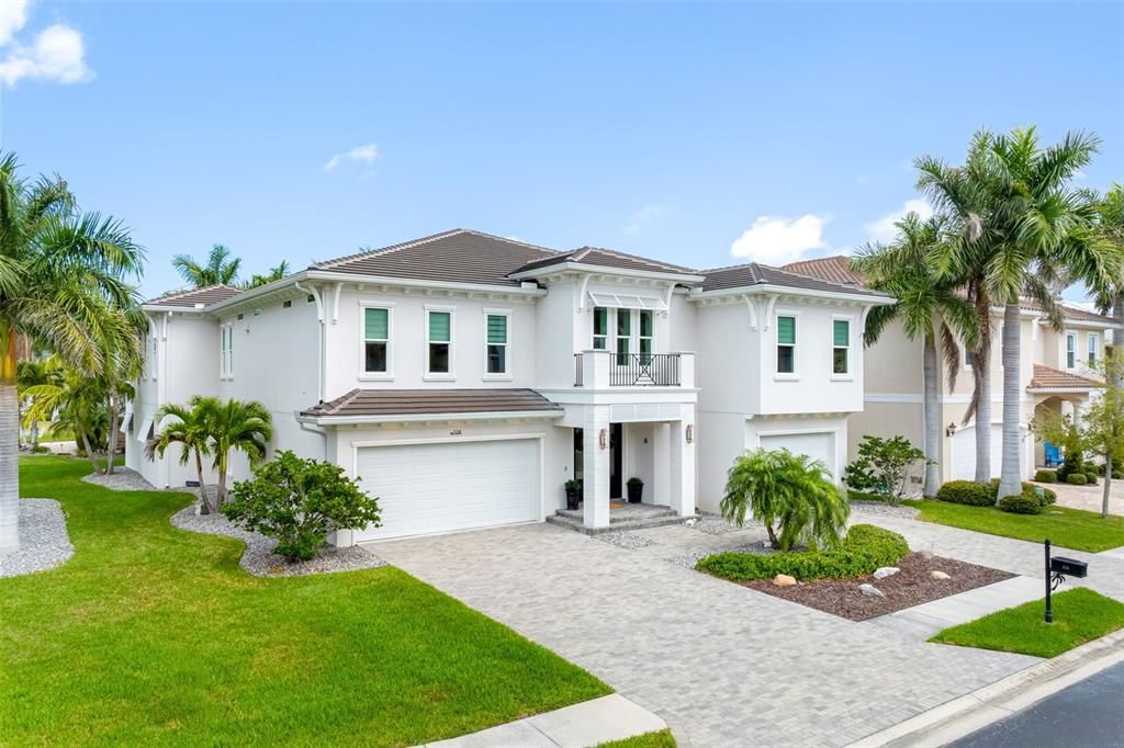 For Sale: $2,575,000 (4 beds, 4 baths, 3602 Square Feet)