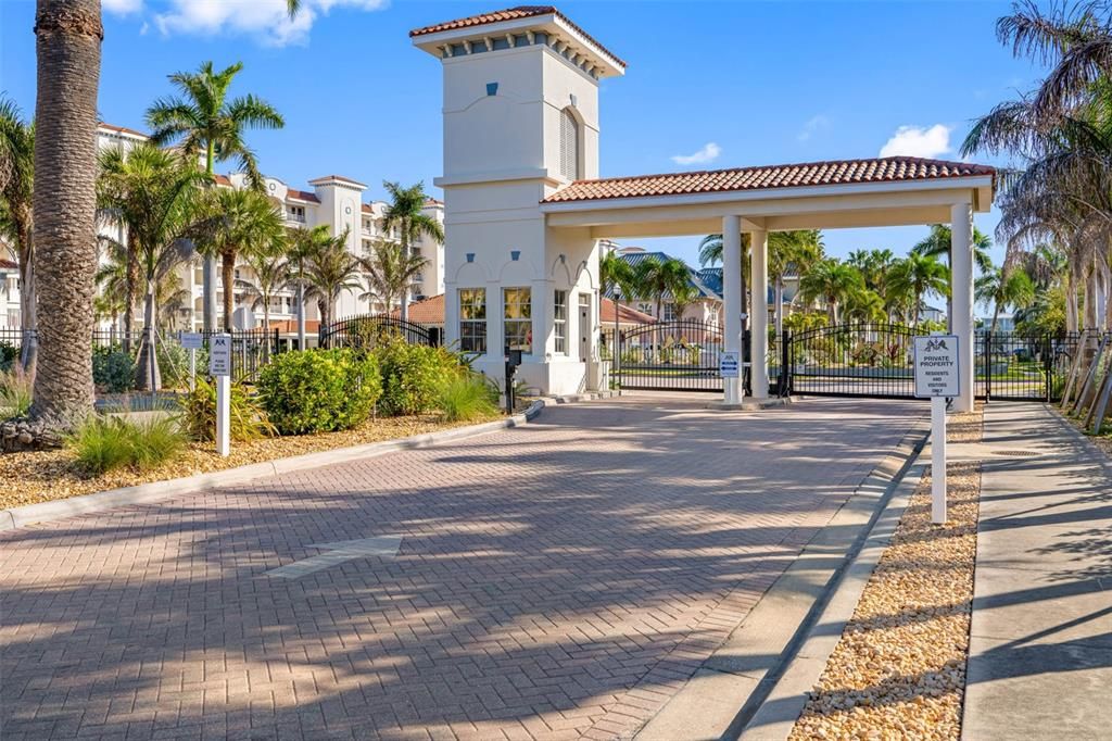 For Sale: $2,575,000 (4 beds, 4 baths, 3602 Square Feet)
