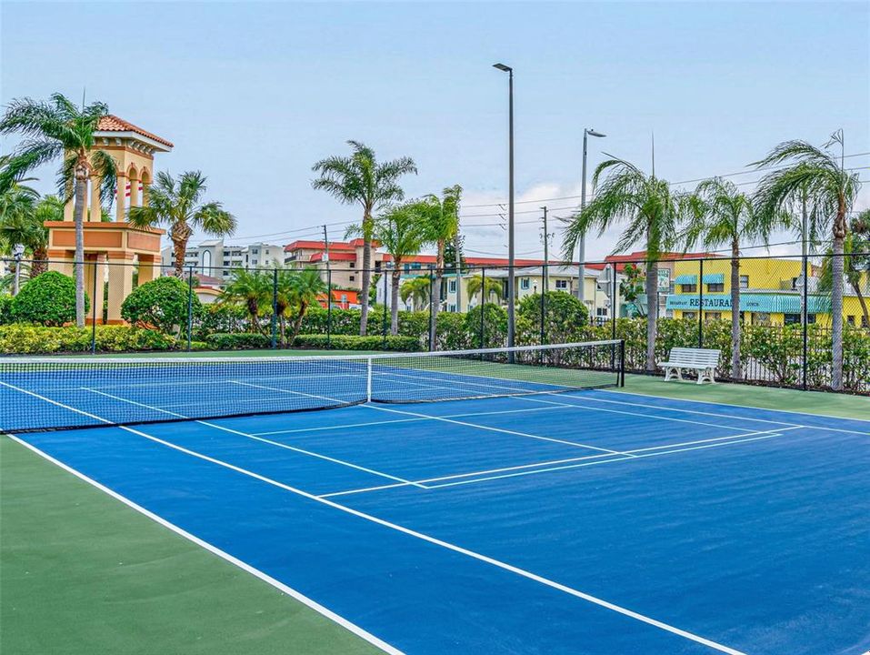 For Sale: $2,575,000 (4 beds, 4 baths, 3602 Square Feet)