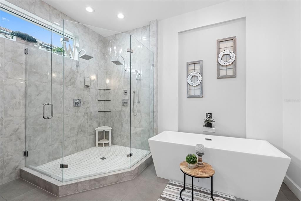 For Sale: $2,575,000 (4 beds, 4 baths, 3602 Square Feet)
