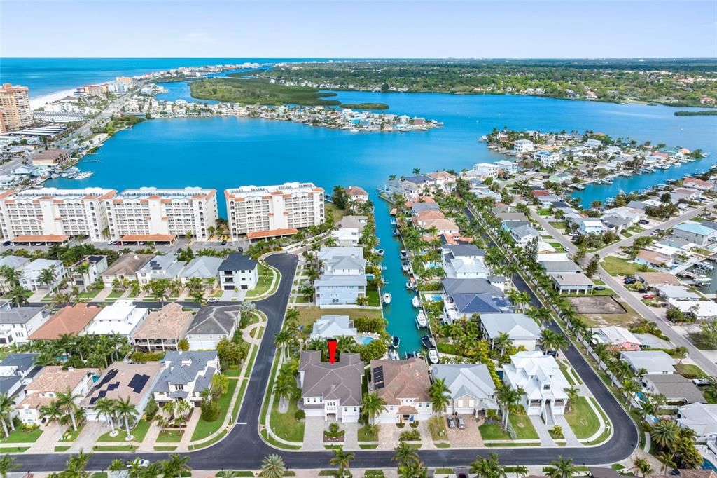 For Sale: $2,575,000 (4 beds, 4 baths, 3602 Square Feet)