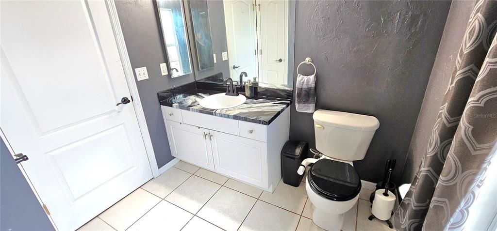 For Sale: $319,900 (3 beds, 2 baths, 1274 Square Feet)