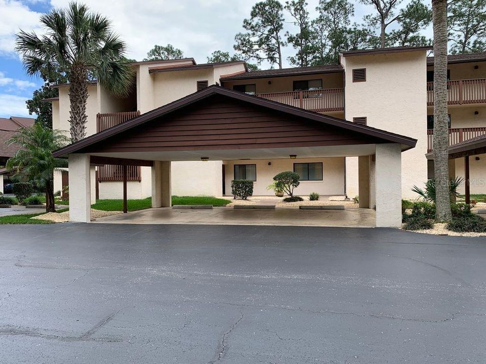 For Sale: $174,900 (2 beds, 2 baths, 1352 Square Feet)