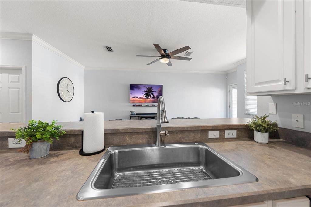 待售: $479,000 (3 贝兹, 2 浴室, 2141 平方英尺)