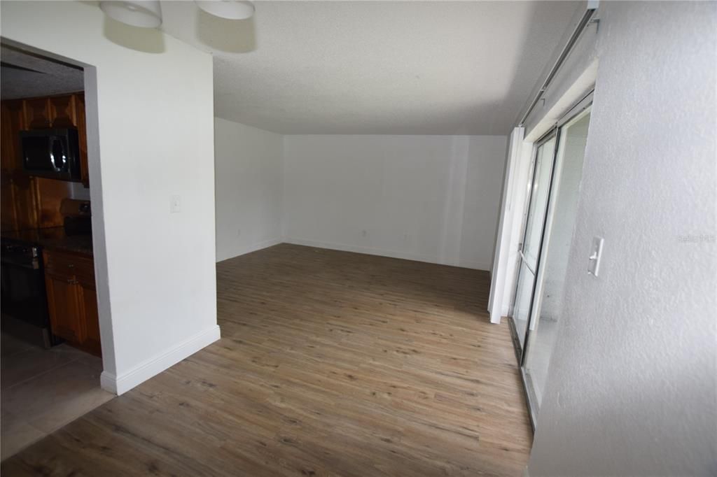 В аренду: $1,050 (1 спален, 1 ванн, 756 Квадратных фут)
