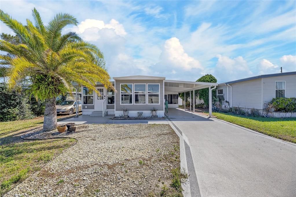 На продажу: $135,000 (2 спален, 2 ванн, 600 Квадратных фут)