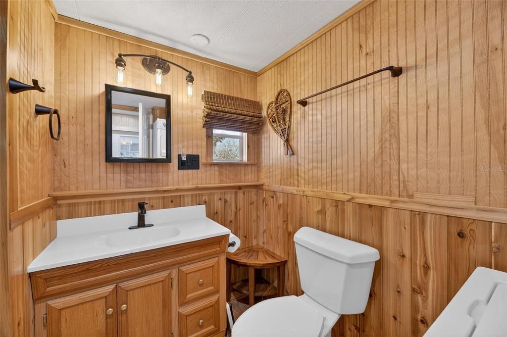 На продажу: $135,000 (2 спален, 2 ванн, 600 Квадратных фут)