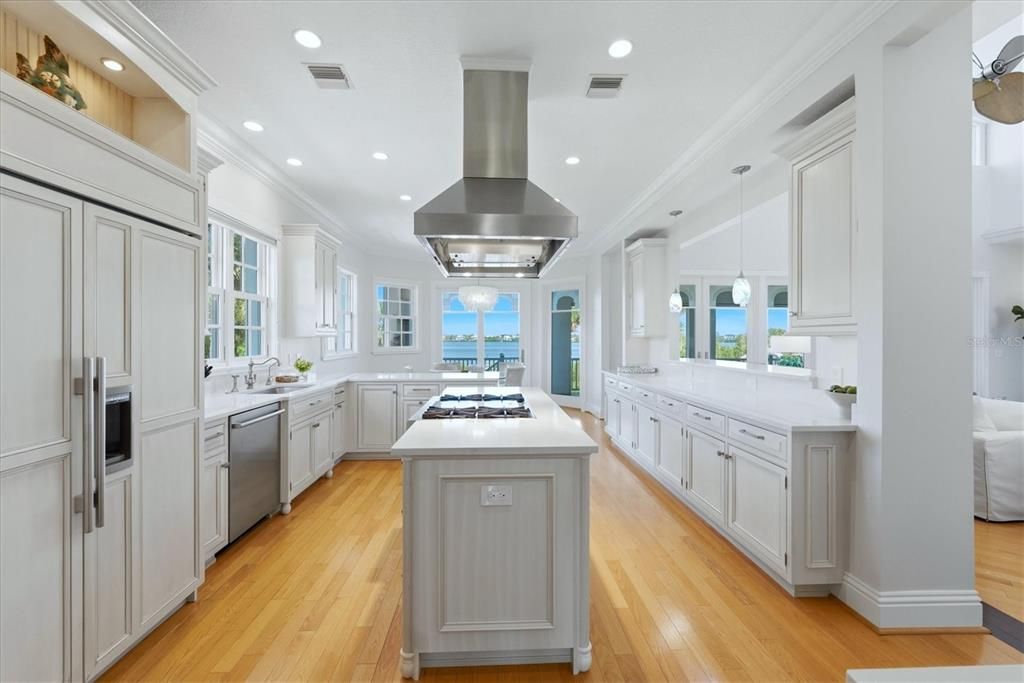 For Sale: $3,650,000 (4 beds, 4 baths, 4264 Square Feet)