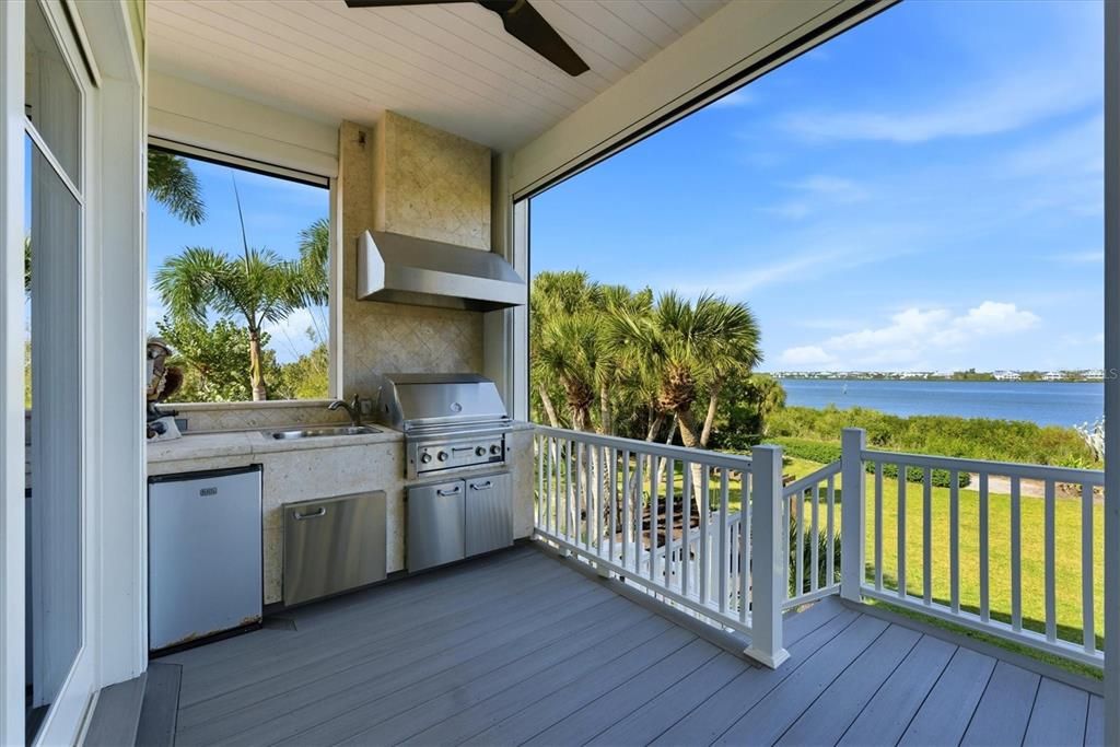 For Sale: $3,650,000 (4 beds, 4 baths, 4264 Square Feet)