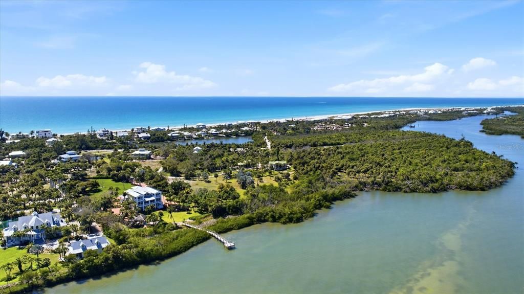 For Sale: $3,650,000 (4 beds, 4 baths, 4264 Square Feet)