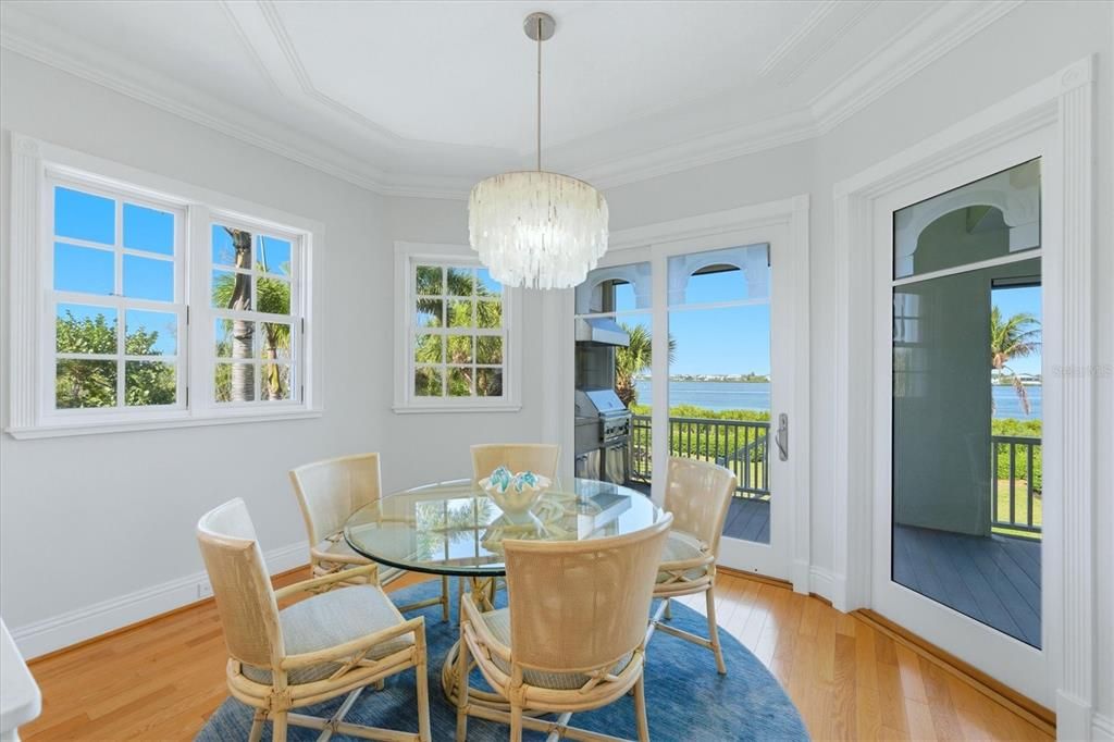 For Sale: $3,650,000 (4 beds, 4 baths, 4264 Square Feet)