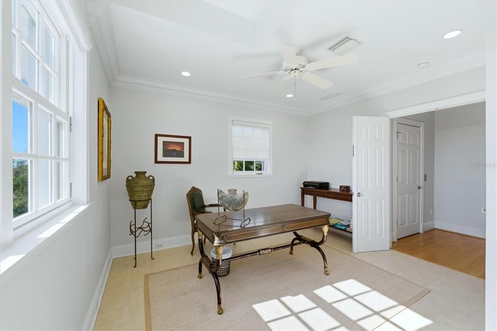 For Sale: $3,650,000 (4 beds, 4 baths, 4264 Square Feet)
