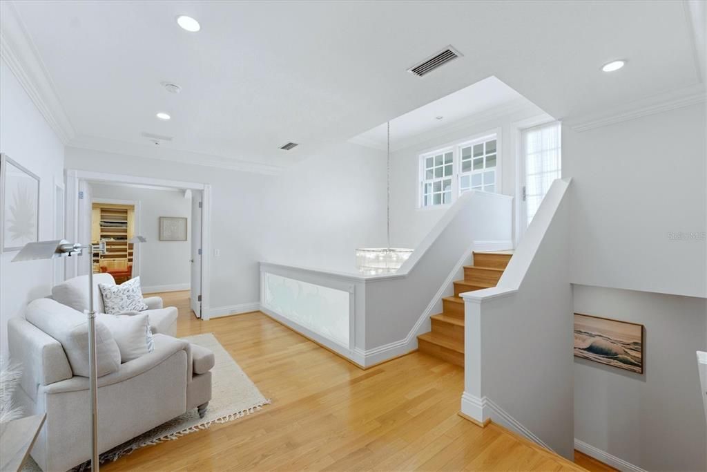 For Sale: $3,650,000 (4 beds, 4 baths, 4264 Square Feet)