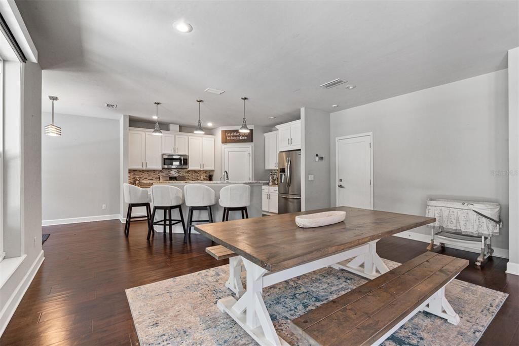 На продажу: $530,000 (4 спален, 3 ванн, 2450 Квадратных фут)