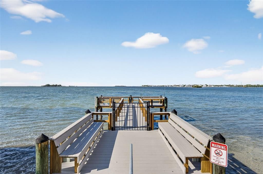 Active With Contract: $2,975 (2 beds, 2 baths, 1180 Square Feet)