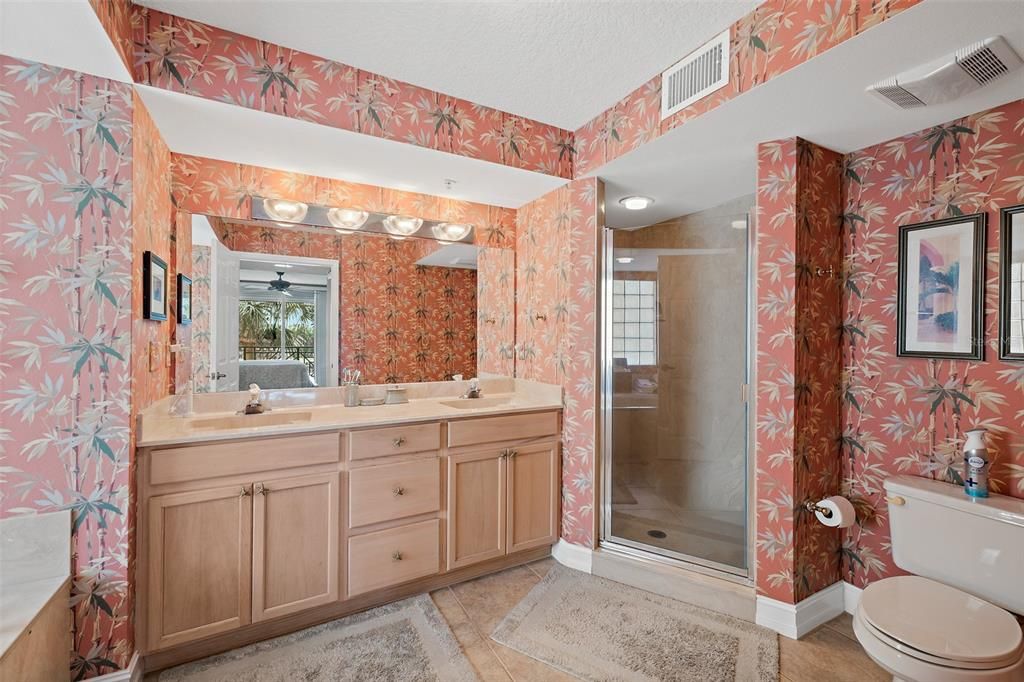 For Sale: $475,000 (3 beds, 2 baths, 1589 Square Feet)