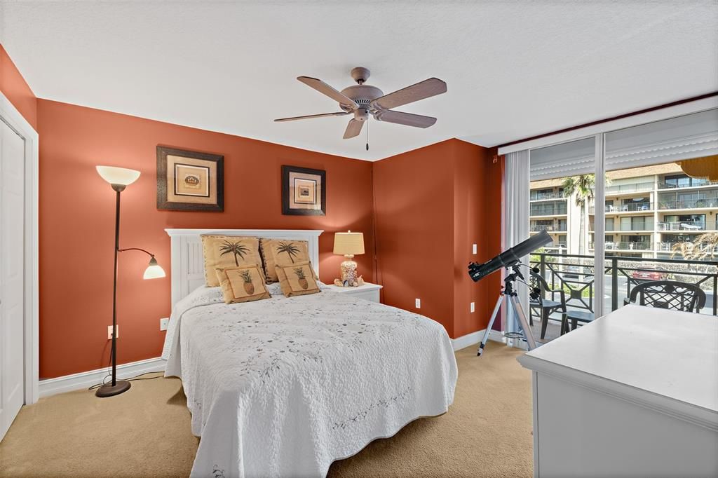 For Sale: $475,000 (3 beds, 2 baths, 1589 Square Feet)