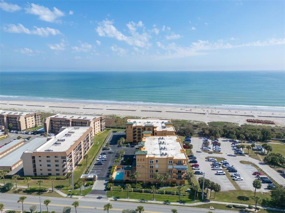 For Sale: $475,000 (3 beds, 2 baths, 1589 Square Feet)