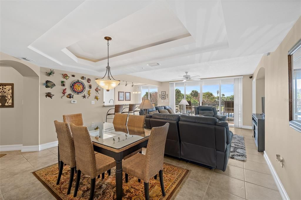 For Sale: $475,000 (3 beds, 2 baths, 1589 Square Feet)