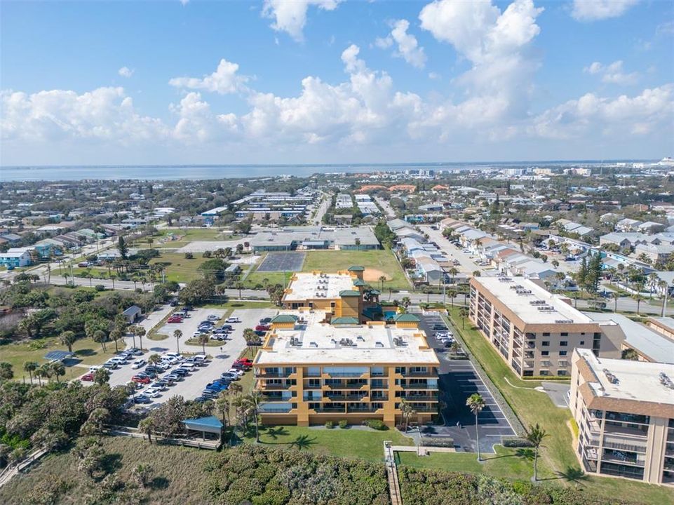 For Sale: $475,000 (3 beds, 2 baths, 1589 Square Feet)