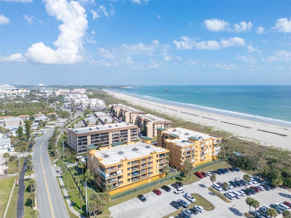 For Sale: $475,000 (3 beds, 2 baths, 1589 Square Feet)