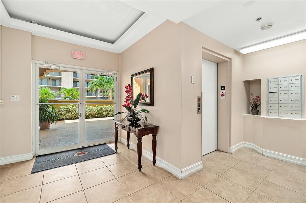 For Sale: $475,000 (3 beds, 2 baths, 1589 Square Feet)