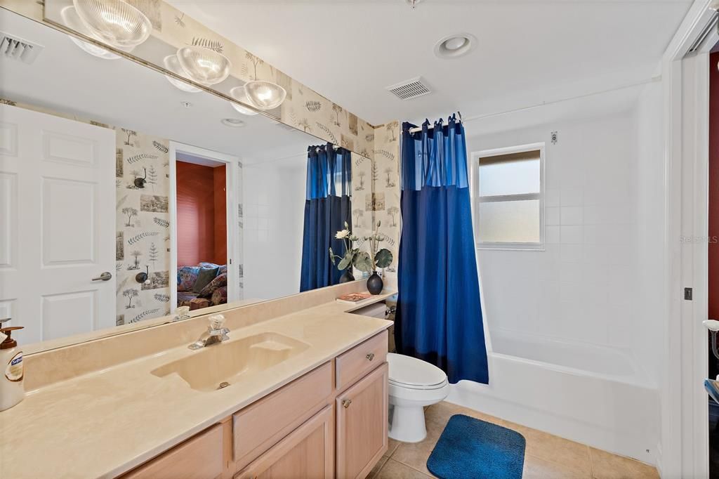 For Sale: $475,000 (3 beds, 2 baths, 1589 Square Feet)