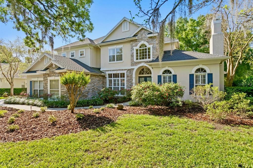 En Venta: $1,250,000 (5 camas, 3 baños, 3680 Pies cuadrados)