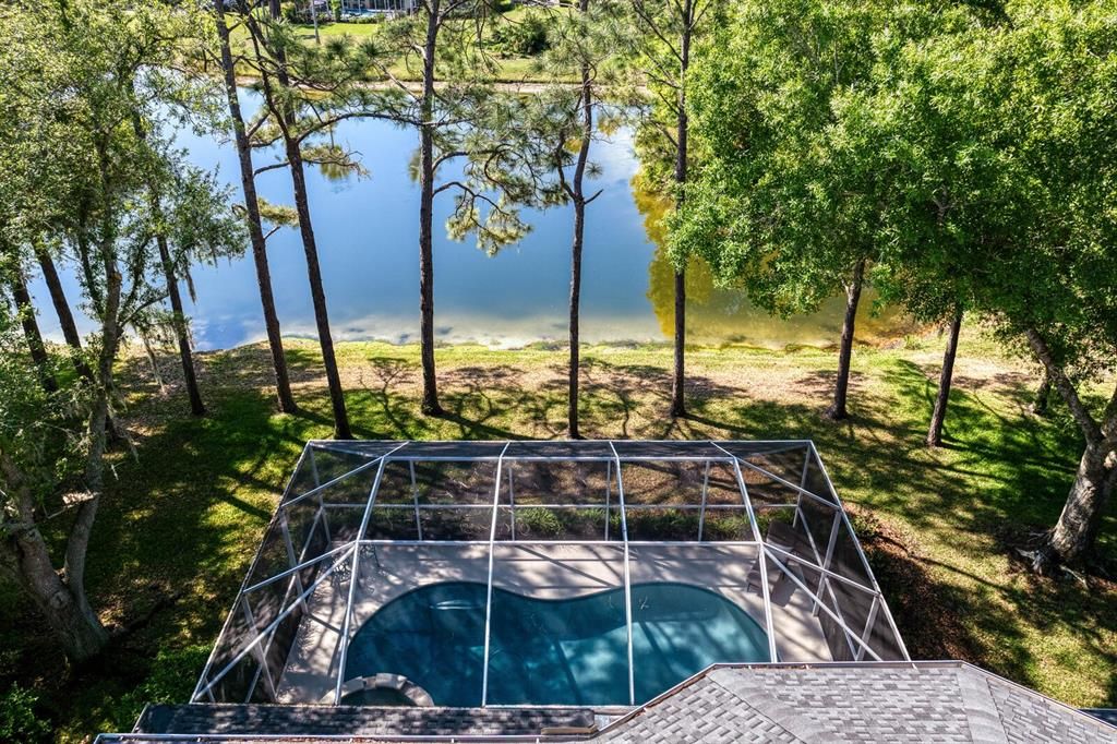 En Venta: $1,250,000 (5 camas, 3 baños, 3680 Pies cuadrados)