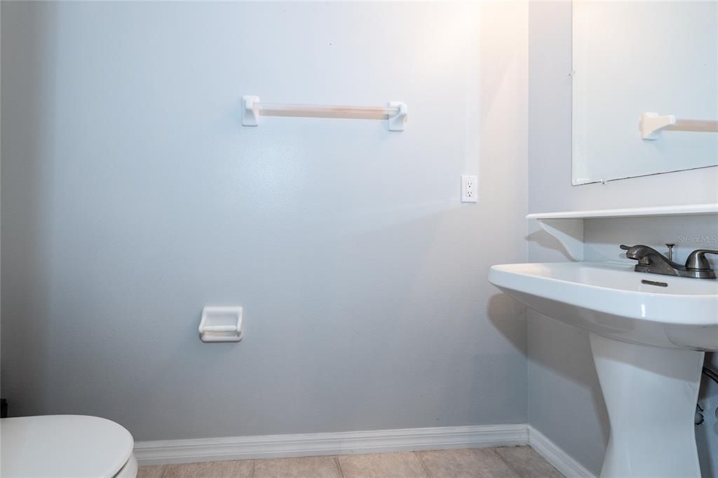 На продажу: $699,000 (3 спален, 2 ванн, 2216 Квадратных фут)