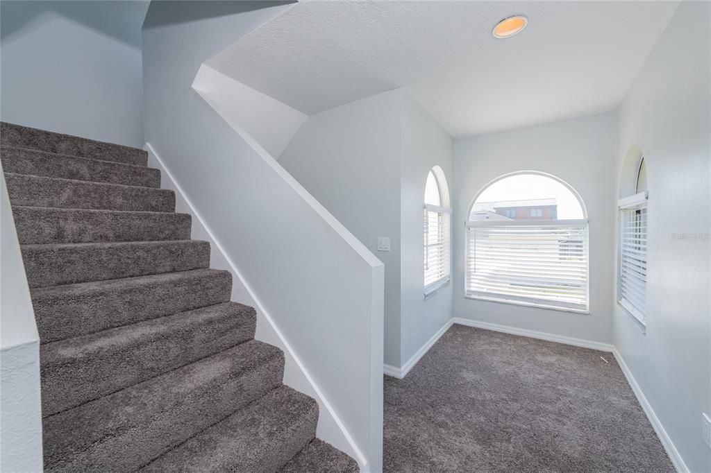 На продажу: $699,000 (3 спален, 2 ванн, 2216 Квадратных фут)