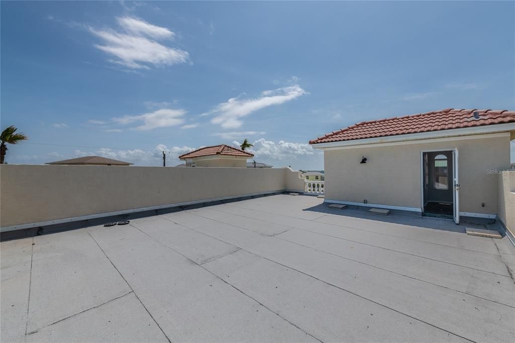 На продажу: $699,000 (3 спален, 2 ванн, 2216 Квадратных фут)