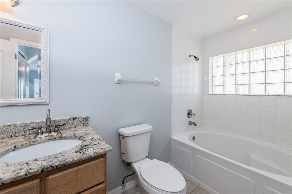 На продажу: $699,000 (3 спален, 2 ванн, 2216 Квадратных фут)