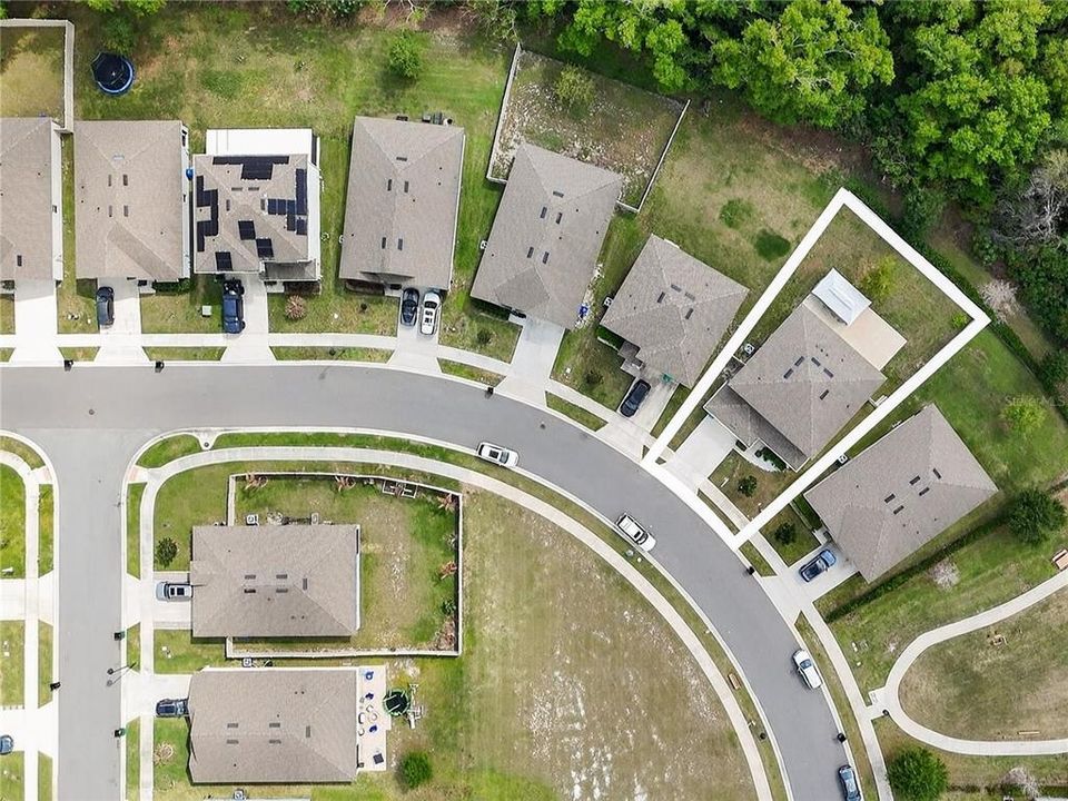 Activo con contrato: $410,000 (5 camas, 3 baños, 2807 Pies cuadrados)