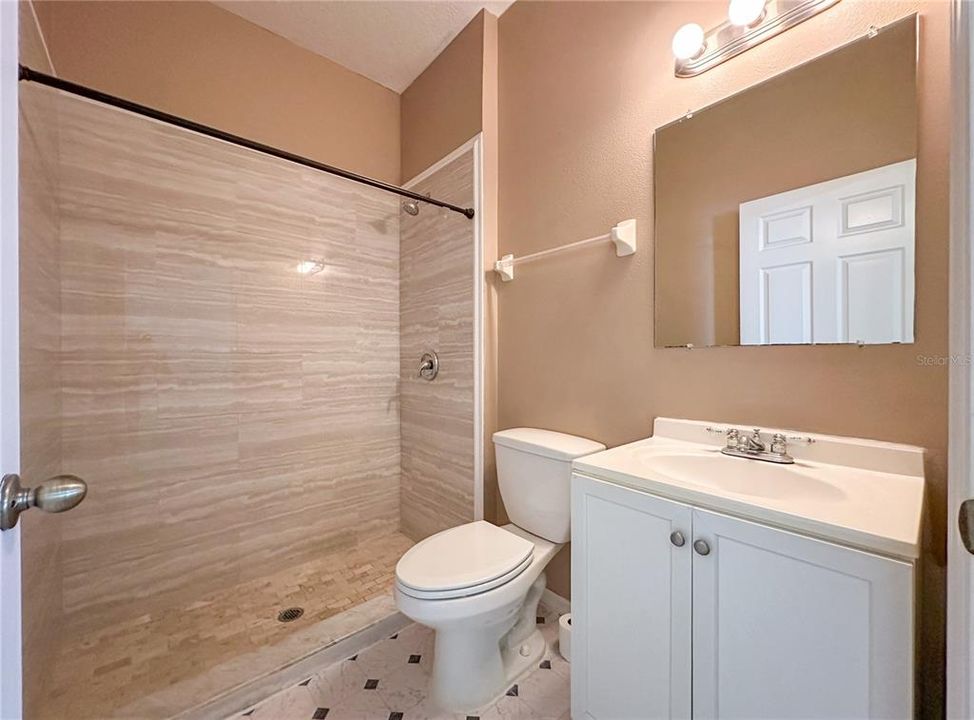В аренду: $2,600 (4 спален, 3 ванн, 2460 Квадратных фут)