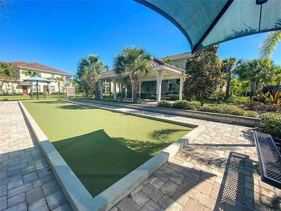 Active With Contract: $2,150 (3 beds, 2 baths, 1675 Square Feet)