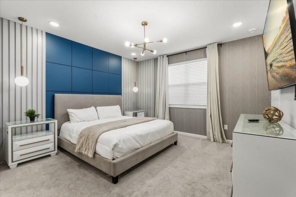 For Sale: $1,550,000 (12 beds, 11 baths, 4762 Square Feet)