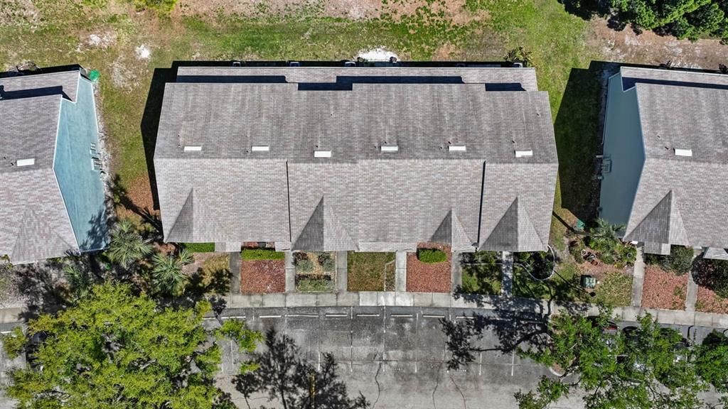 На продажу: $185,900 (2 спален, 2 ванн, 1184 Квадратных фут)