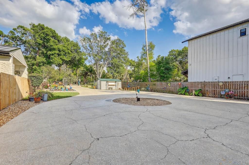 Active With Contract: $999,990 (3 beds, 3 baths, 2247 Square Feet)