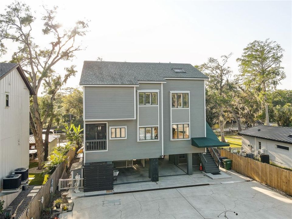 Active With Contract: $999,990 (3 beds, 3 baths, 2247 Square Feet)