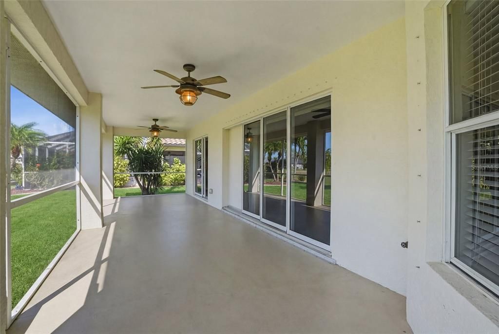 Activo con contrato: $329,900 (4 camas, 3 baños, 2118 Pies cuadrados)