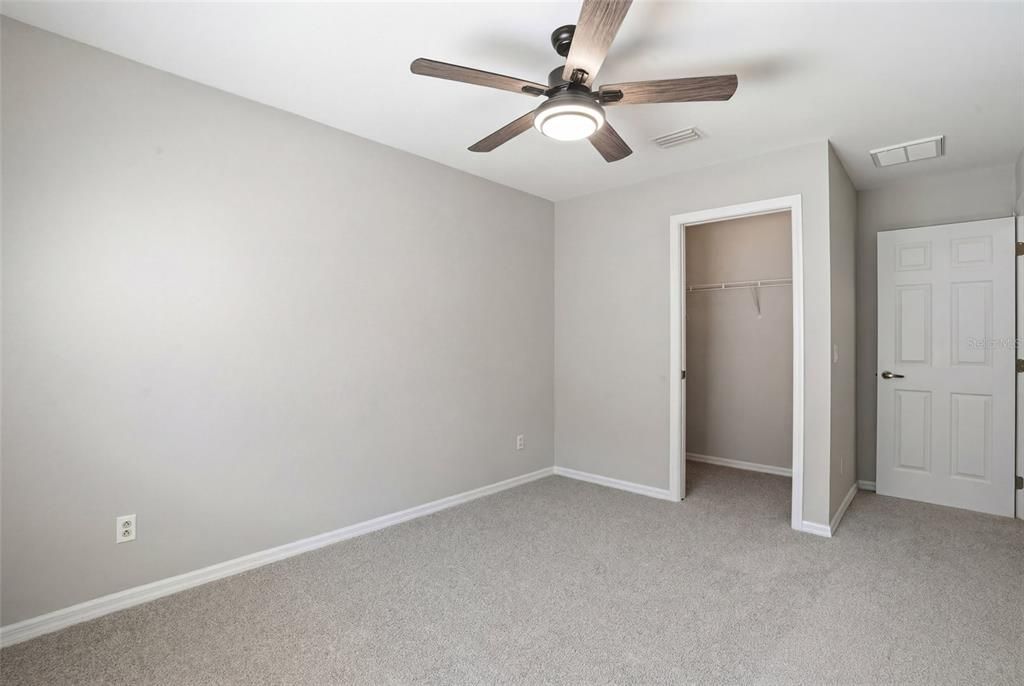 Activo con contrato: $329,900 (4 camas, 3 baños, 2118 Pies cuadrados)