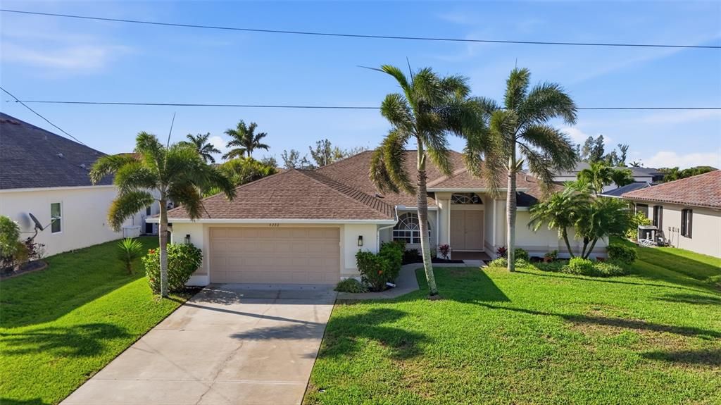 Activo con contrato: $329,900 (4 camas, 3 baños, 2118 Pies cuadrados)