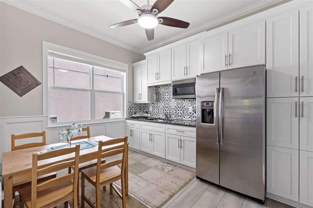 Activo con contrato: $725,000 (4 camas, 3 baños, 2528 Pies cuadrados)