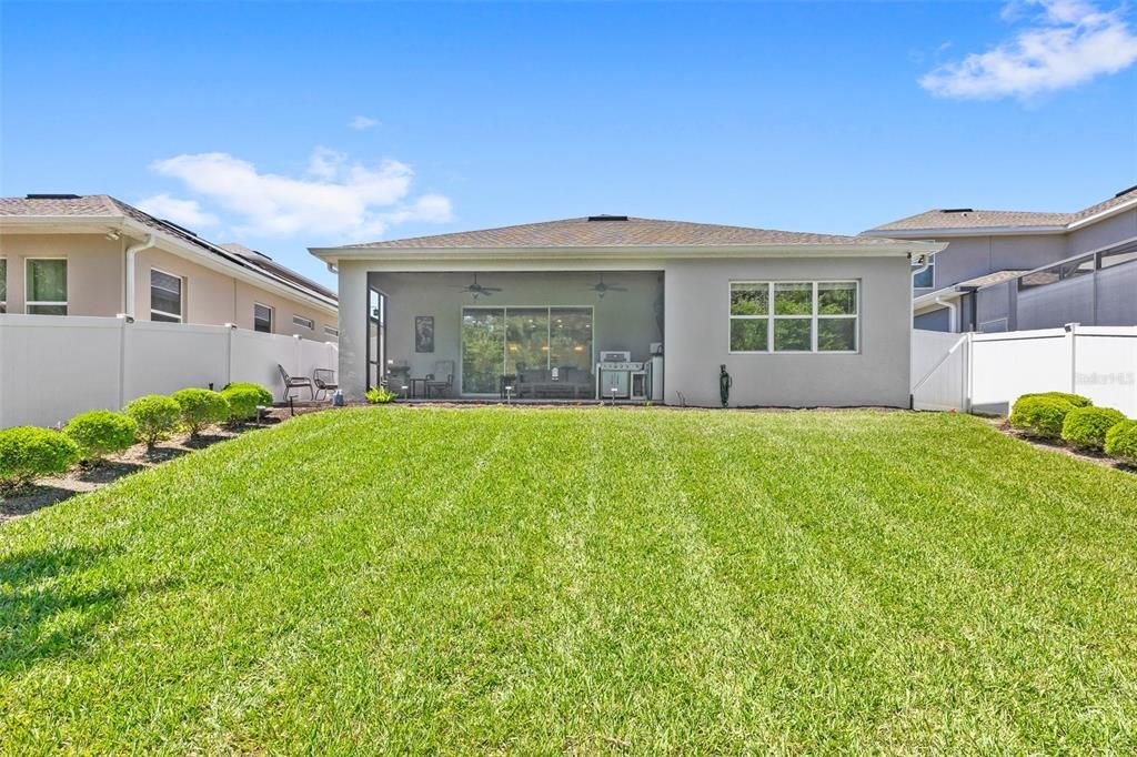 Activo con contrato: $725,000 (4 camas, 3 baños, 2528 Pies cuadrados)