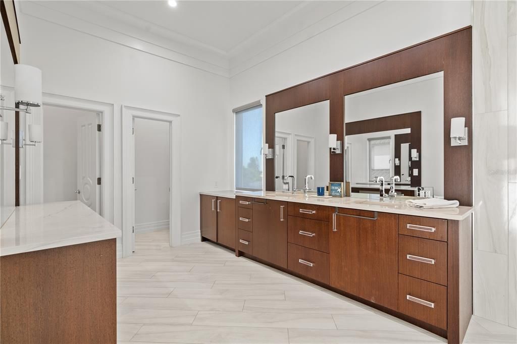 For Sale: $7,999,999 (6 beds, 8 baths, 13711 Square Feet)