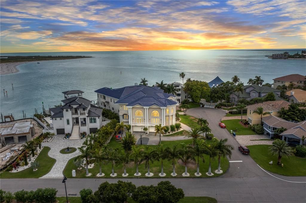 For Sale: $7,999,999 (6 beds, 8 baths, 13711 Square Feet)