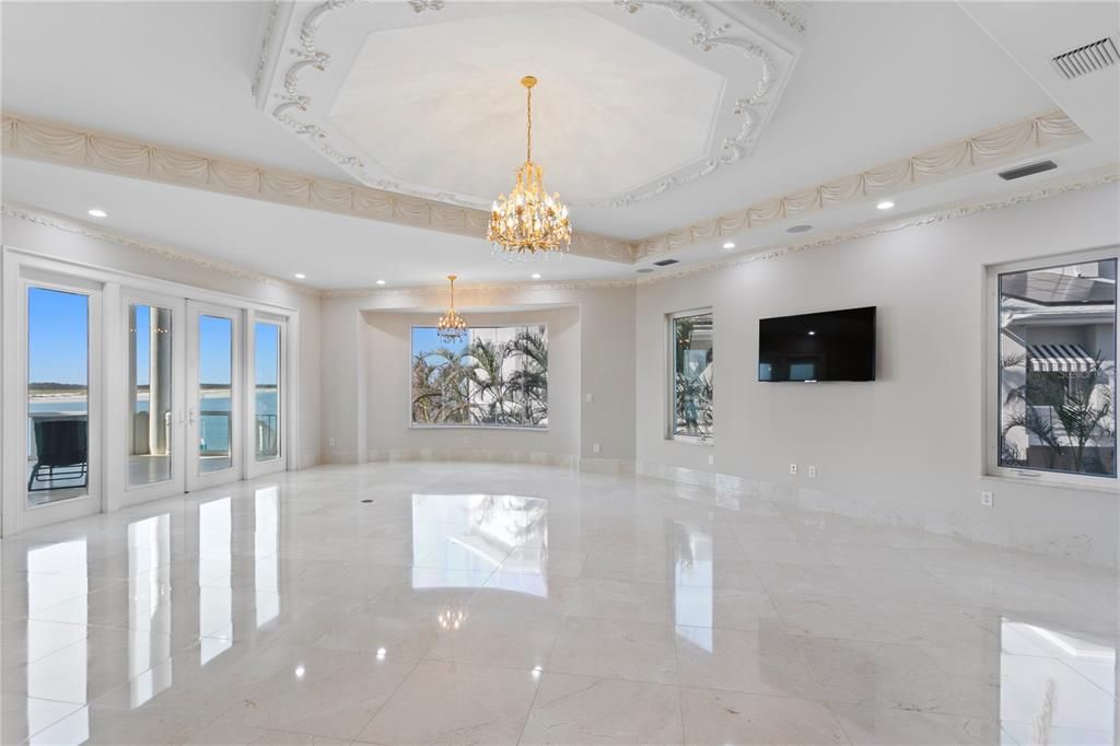 For Sale: $7,999,999 (6 beds, 8 baths, 13711 Square Feet)