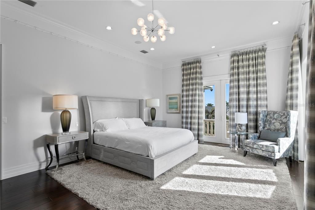 For Sale: $7,999,999 (6 beds, 8 baths, 13711 Square Feet)
