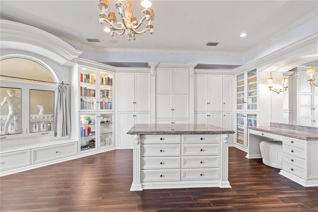 For Sale: $7,999,999 (6 beds, 8 baths, 13711 Square Feet)